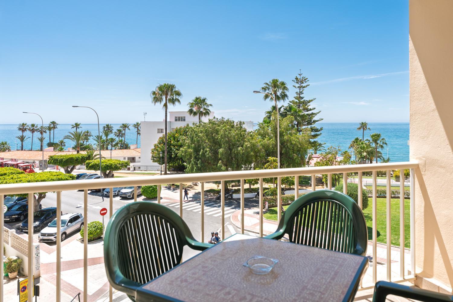 Apartamentos Solset Nerja Luaran gambar